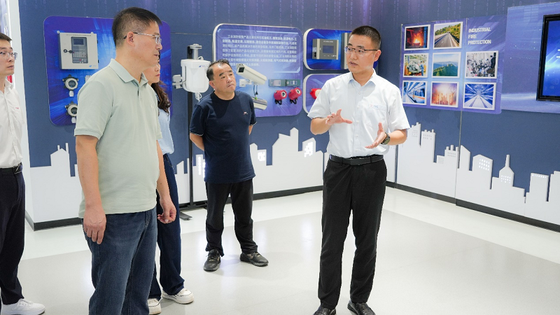 校企攜手 合作共贏——蚌埠學(xué)院數(shù)理學(xué)院與依愛消防達(dá)成校外實(shí)習(xí)基地合作